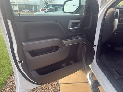 Used 2018 Chevrolet Silverado 1500 LT w/ All Star Edition image 10