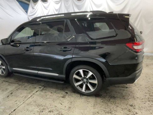 Used 2023 Honda Pilot Elite image 8