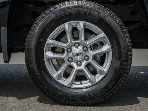 Used 2026 Chevrolet Silverado 1500 RST AWD/4WD image 16