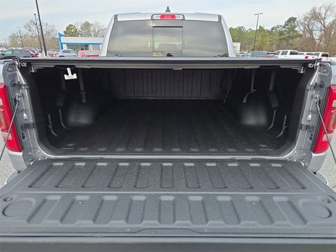 Used 2022 RAM 1500 Limited w/ Body Color Bumper Group image 25