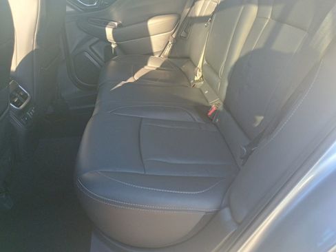 Certified 2022 Subaru Outback Limited image 16