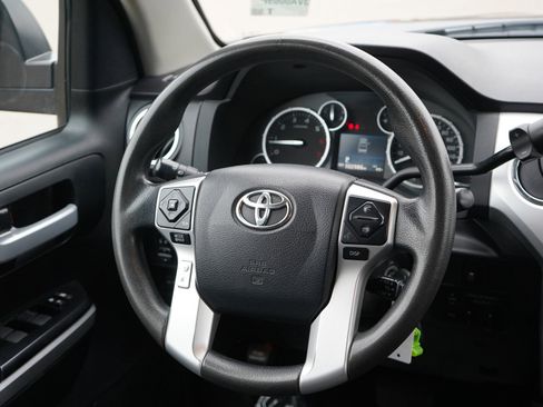 Used 2017 Toyota Tundra SR5 image 14