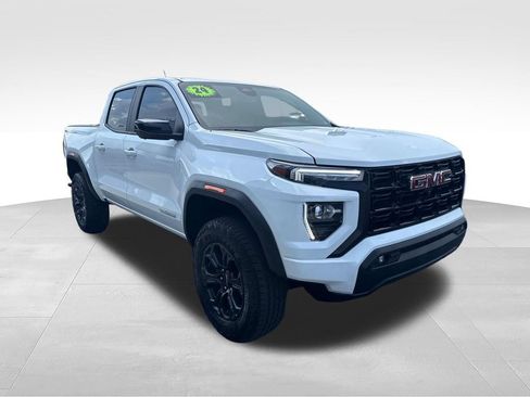 Used 2024 GMC Canyon Elevation w/ Elevation Premium Package AWD/4WD image 8