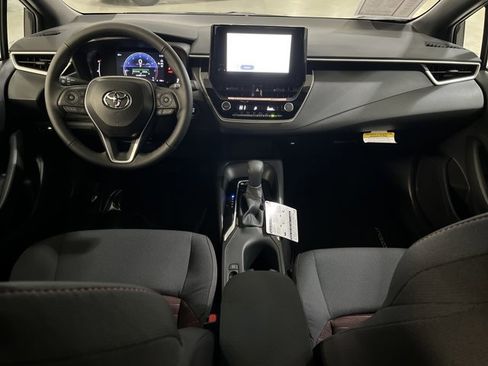 Used 2026 Toyota Corolla SE image 25