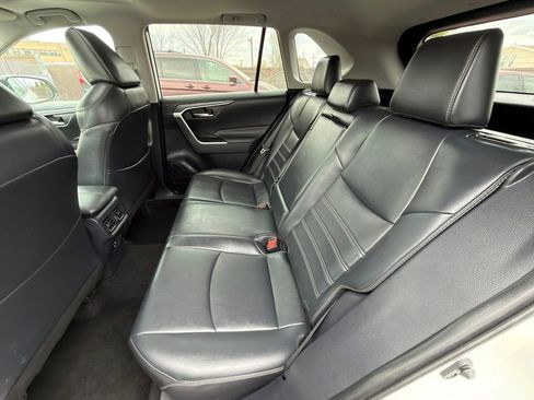 Used 2019 Toyota RAV4 XLE Premium w/ Cold Weather Package AWD/4WD image 25