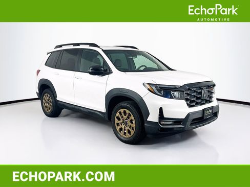 Used 2023 Honda Passport TrailSport image 1
