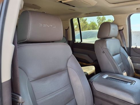 Used 2017 GMC Yukon XL Denali w/ Open Road Package AWD/4WD image 11
