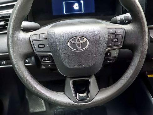 Used 2025 Toyota Camry LE FWD image 14