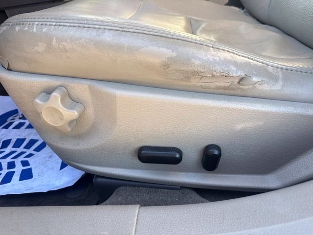 Used 2010 Ford Fusion SEL FWD image 12