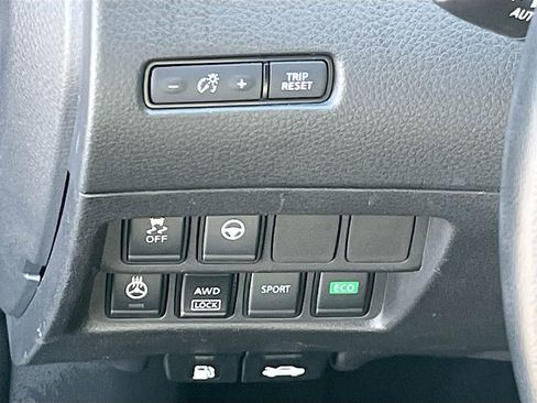 Used 2022 Nissan Rogue Sport SL AWD/4WD image 10