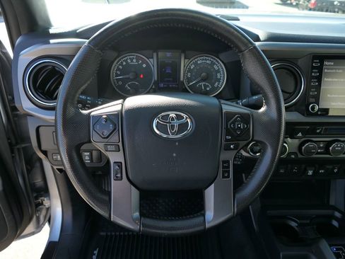 Used 2020 Toyota Tacoma TRD Off-Road image 16