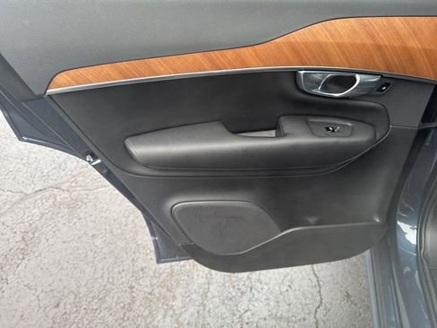 Used 2025 Volvo XC90 B5 Plus w/ Protection Package Premier image 33