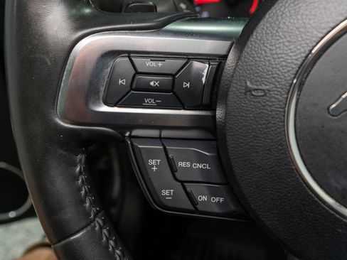 Used 2018 Ford Mustang Premium RWD image 28