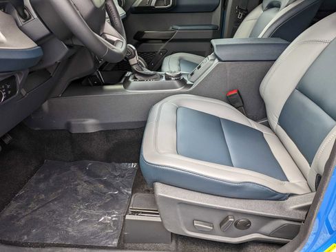 New 2024 Ford Bronco Outer Banks w/ Sasquatch Package image 11