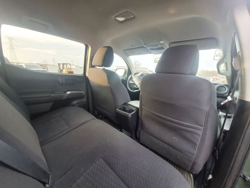 Used 2021 Toyota Tacoma SR5 w/ Trail Edition RWD image 11