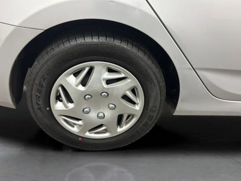 Used 2017 Hyundai Accent SE FWD image 33