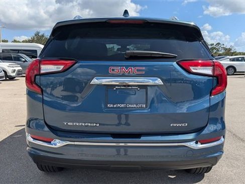 Used 2024 GMC Terrain Denali image 6