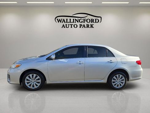 Used 2013 Toyota Corolla LE image 7