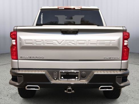 New 2026 Chevrolet Silverado 1500 Custom Trail Boss AWD/4WD image 6