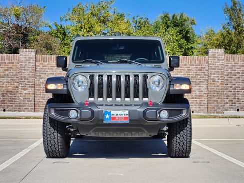 Used 2023 Jeep Wrangler Rubicon image 2