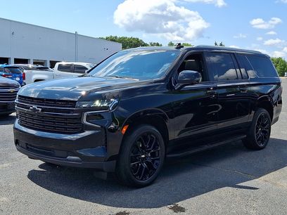 Used 2023 Chevrolet Suburban LT w/ LT Signature Plus Package