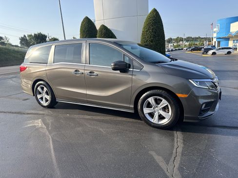 Used 2018 Honda Odyssey EX-L image 1