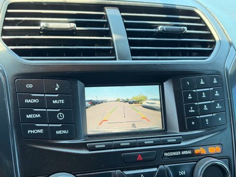 Used 2017 Ford Explorer FWD image 21