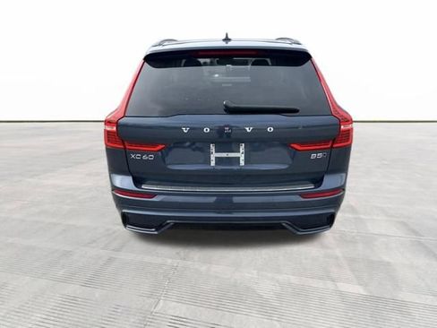 Used 2023 Volvo XC60 B5 Plus w/ Climate Package image 7