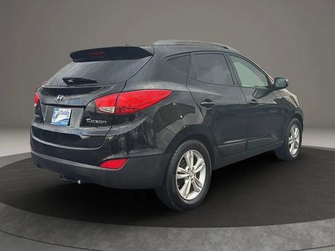 Used 2012 Hyundai Tucson GLS image 10