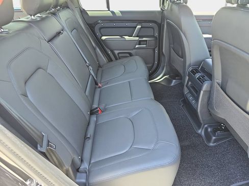 New 2026 Land Rover Defender 110 X-Dynamic SE AWD/4WD image 11