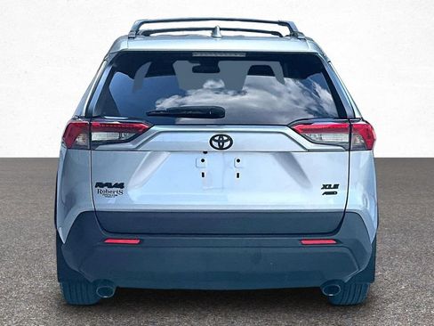 Certified 2021 Toyota RAV4 XLE AWD/4WD image 8