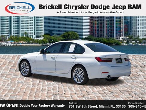 Used 2023 BMW 330e w/ Driving Assistance Package RWD image 7