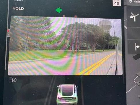 Used 2022 Tesla Model Y Long Range AWD/4WD image 6