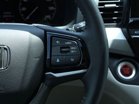 Used 2025 Honda Odyssey EX-L image 23
