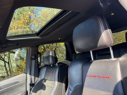 Used 2019 Jeep Grand Cherokee Trailhawk image 14