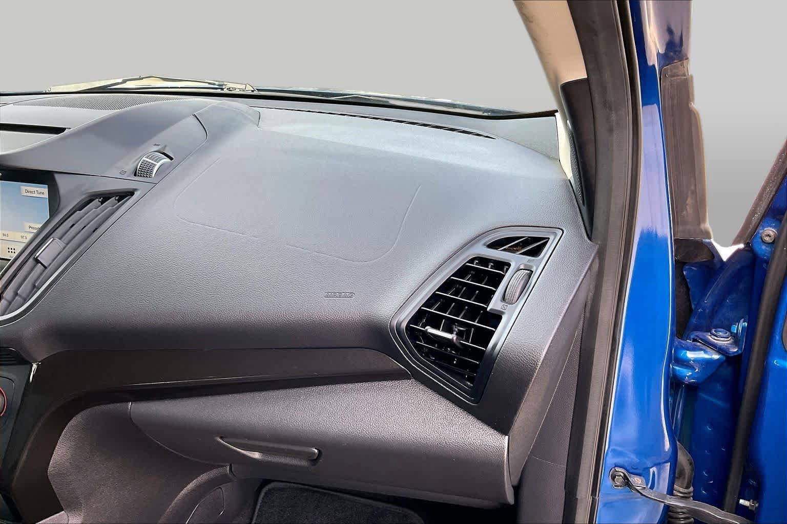 Used 2018 Ford Escape SE w/ SE Sport Appearance Package FWD image 18