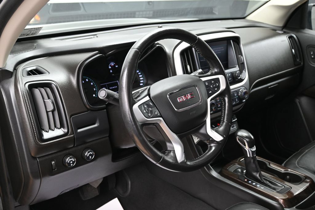 Used 2022 GMC Canyon Elevation w/ Elevation Premium Package AWD/4WD image 16