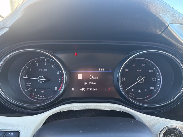 Used 2020 Buick Encore GX Essence w/ Experience Buick Package FWD image 18