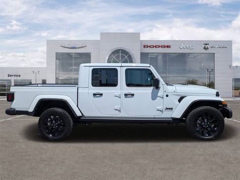 Certified 2024 Jeep Gladiator Sport AWD/4WD image 2