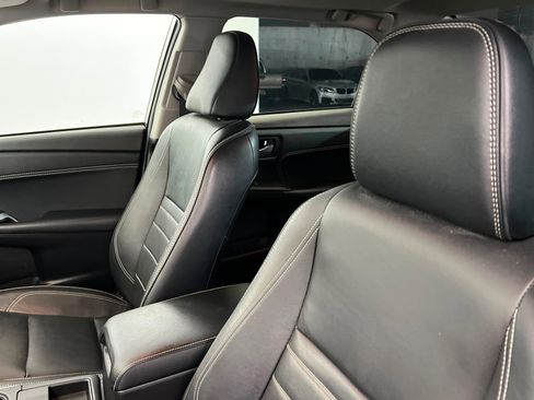 Used 2017 Toyota Camry XLE w/ Moonroof Package FWD image 17