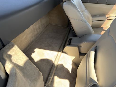 Used 1993 Cadillac Allante FWD image 13