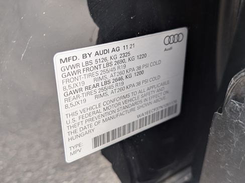 Used 2022 Audi Q3 2.0T Premium Plus w/ Premium Plus Package AWD/4WD image 38