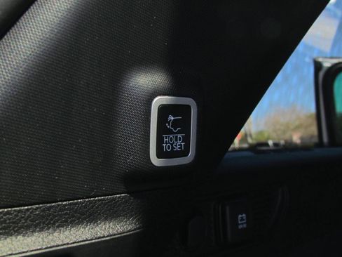 Used 2023 Jeep Grand Cherokee Overland w/ Luxury Tech Group IV image 23