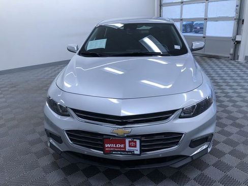 Used 2018 Chevrolet Malibu LT w/ Driver Confidence Package image 15