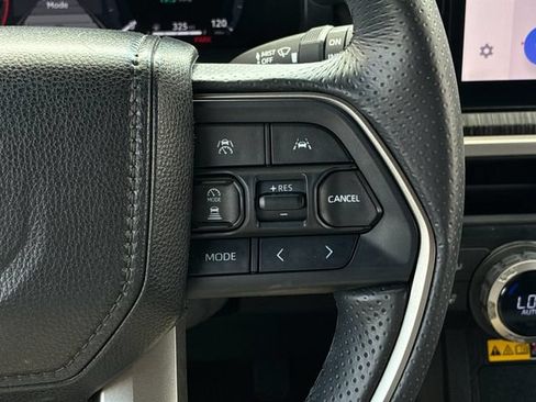 Used 2026 Toyota 4Runner Platinum AWD/4WD image 24