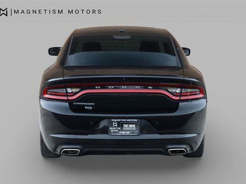 Used 2022 Dodge Charger SXT w/ Leather Interior Group RWD image 8