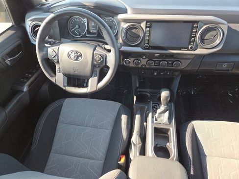 Used 2023 Toyota Tacoma TRD Sport AWD/4WD image 30