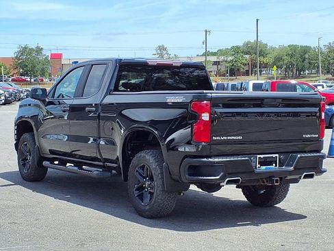Used 2020 Chevrolet Silverado 1500 Custom Trail Boss w/ Custom Convenience Package AWD/4WD image 5