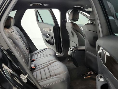 Used 2020 Mercedes-Benz GLC 300 4MATIC image 16