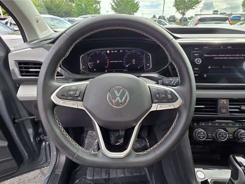 Certified 2023 Volkswagen Taos SEL AWD/4WD image 18